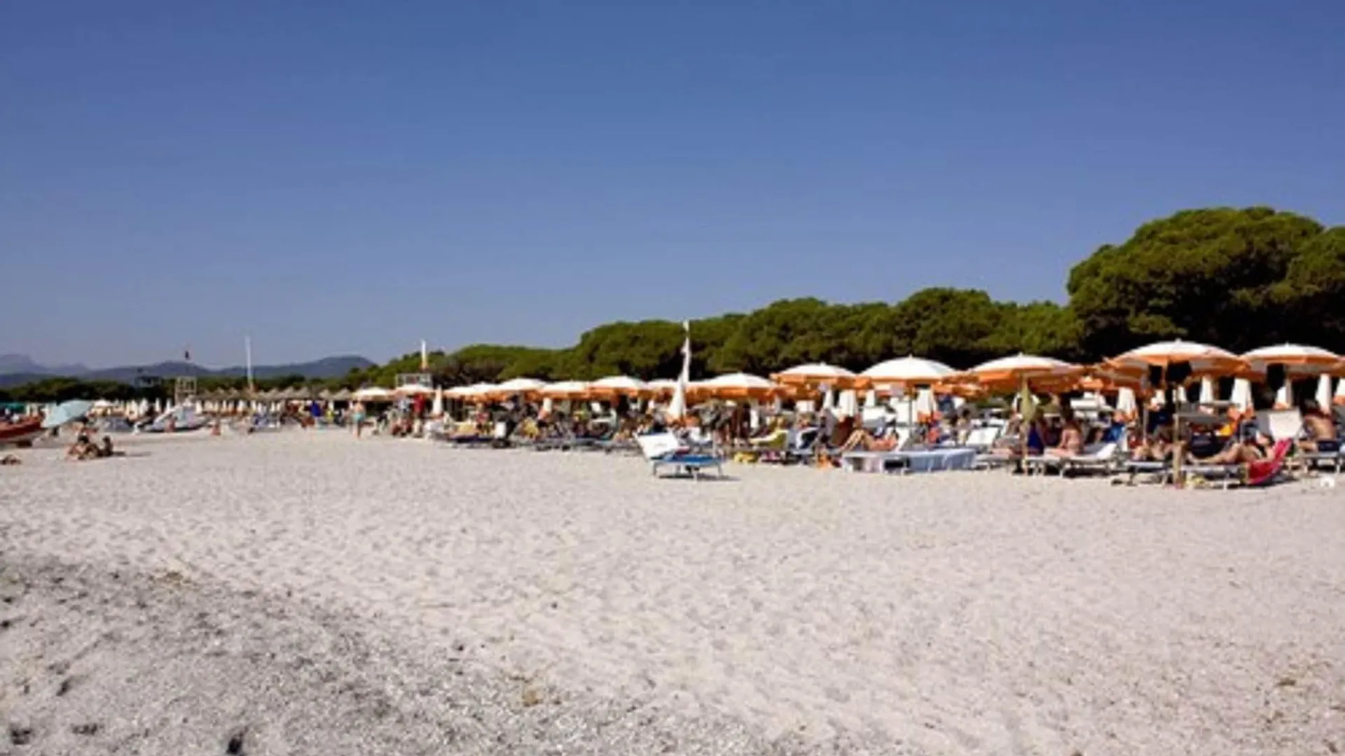 Agrustos Beach Villas Budoni 4*,