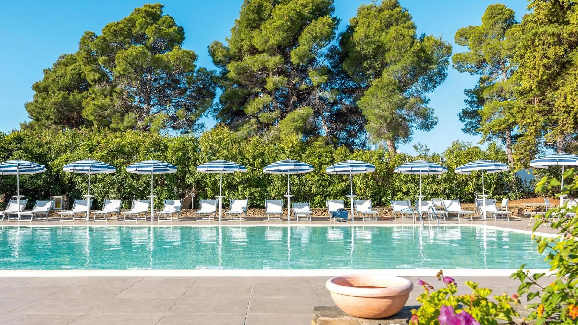 Hotel Agrustos Beach Villas Budoni